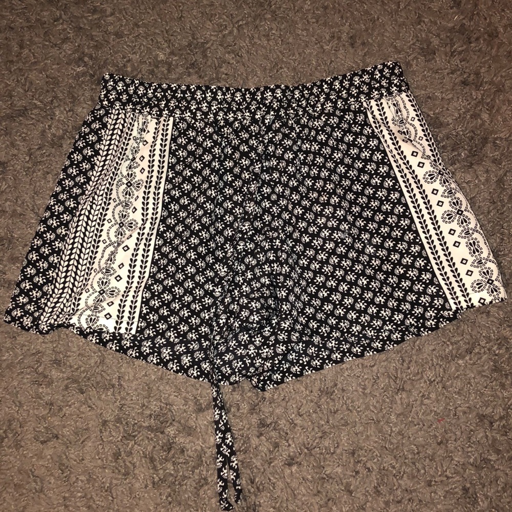 High waisted comfy shorts